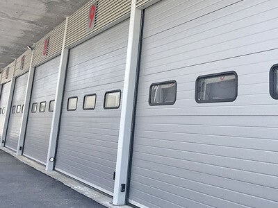 Puerta seccional industrial