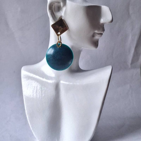 Boucles d’oreilles Demi-Sphères Vertes – Élégance naturelle