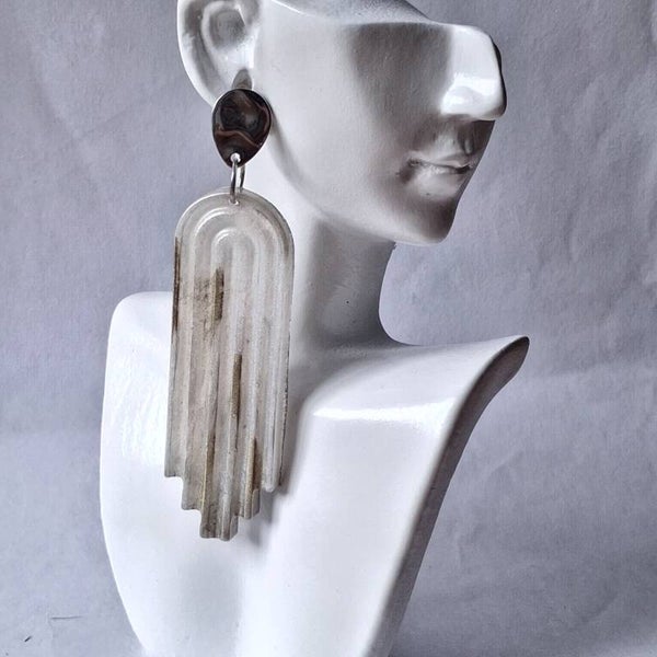 Boucles d’oreilles Arc-en-ciel Blanc Nacré & Champagne – Élégance lumineuse