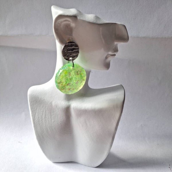 Boucles d’oreilles Vert Lumière & Argent Texturé
