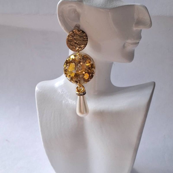 Boucles d’oreilles Dorées Pailletées & Goutte Élégante