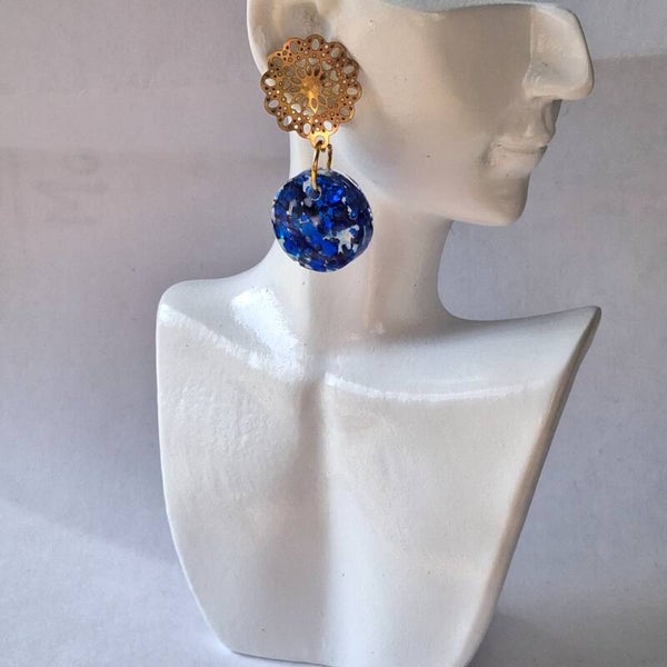 Boucles d’oreilles Bleu Profond – Reflets Dorés