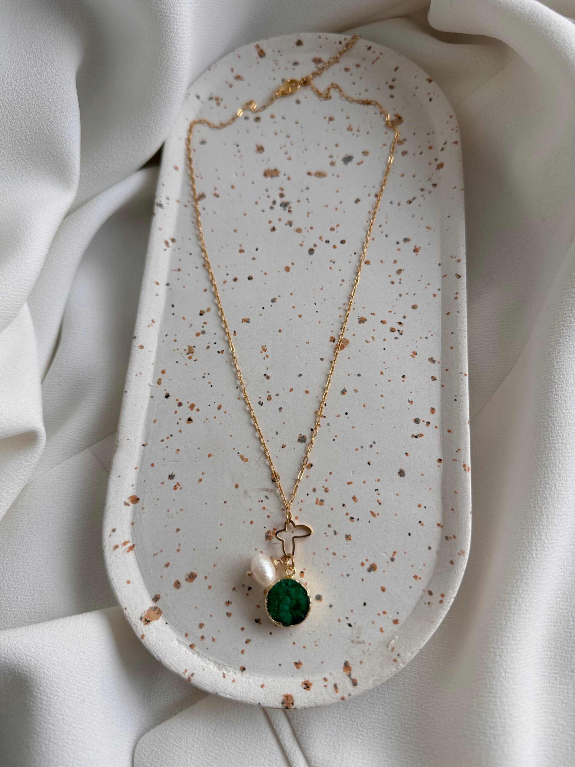 Natural agate & pearl necklace