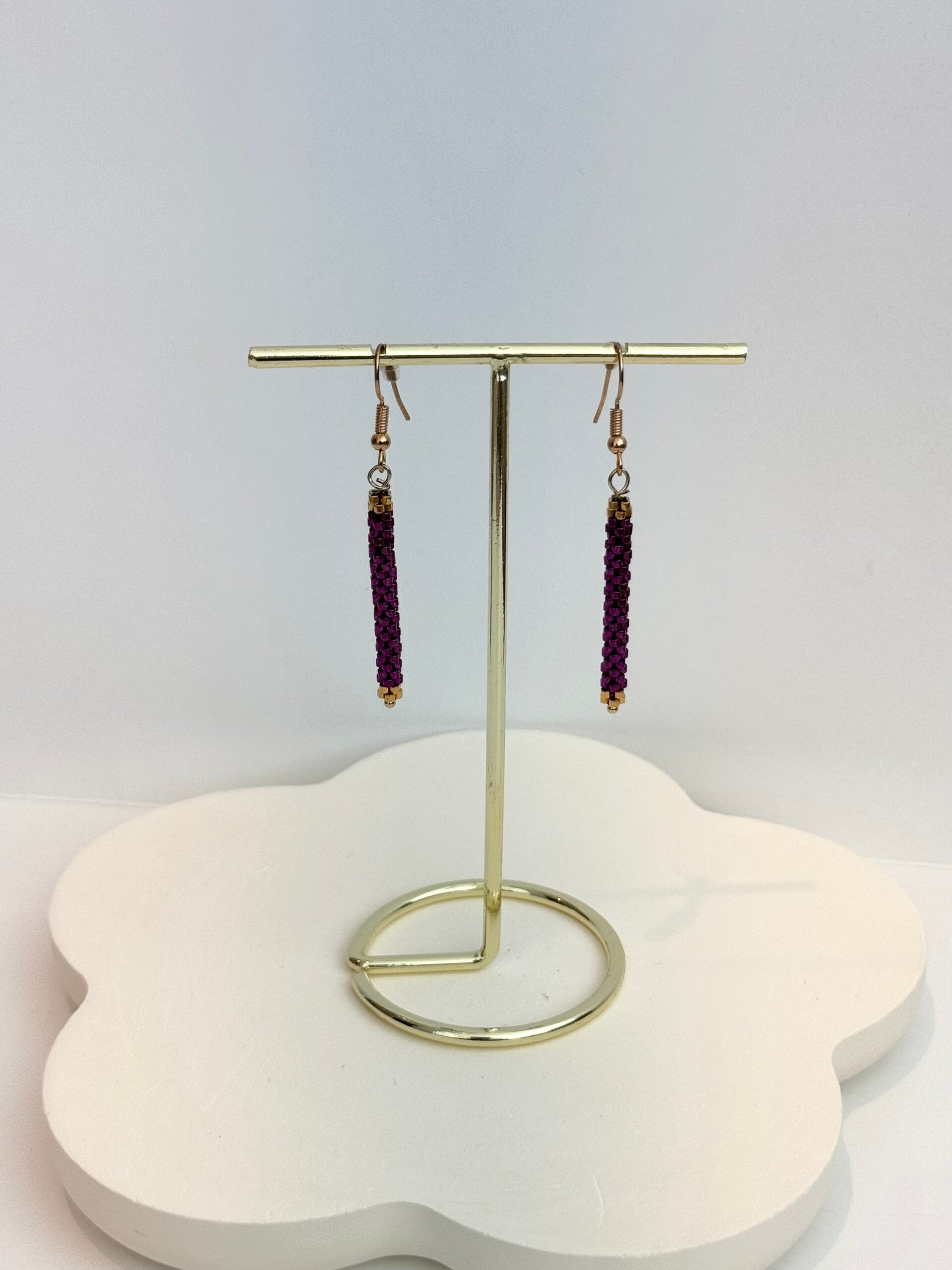 Medium long tube earrings fuchsia-gold