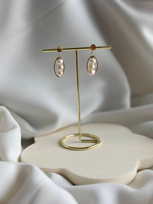 medium long gold-pearls