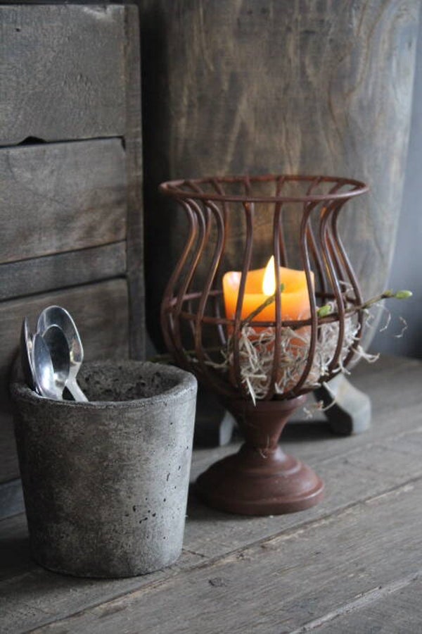 Roest ornament / kandelaar metaal