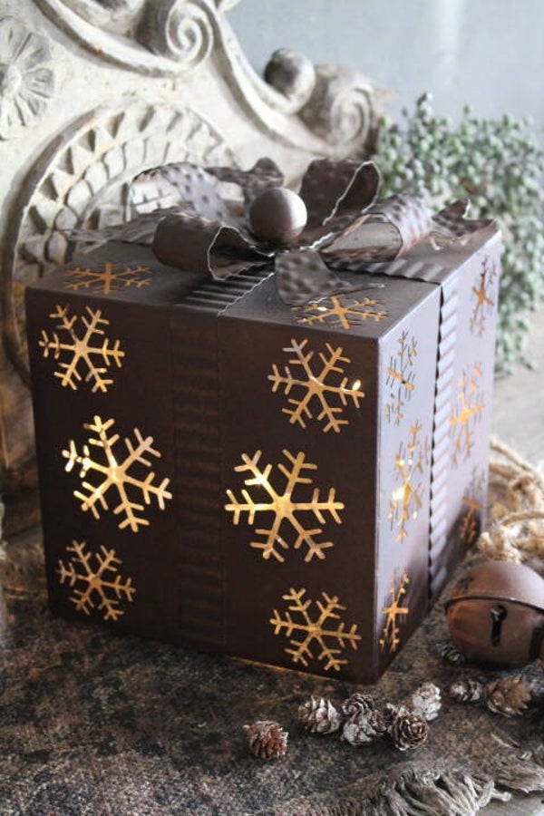 Metalen gift box roestkleur met led lampjes