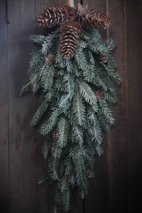 SYLXZ Festoon with cones and rope / kunstgroen slinger met dennenappels en touw
