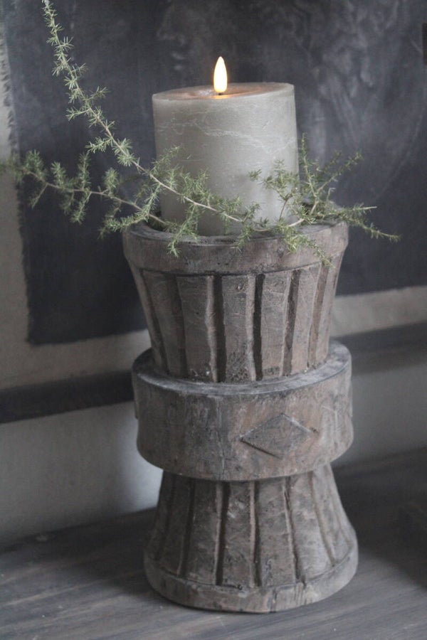 Kandelaar / vijzel hout