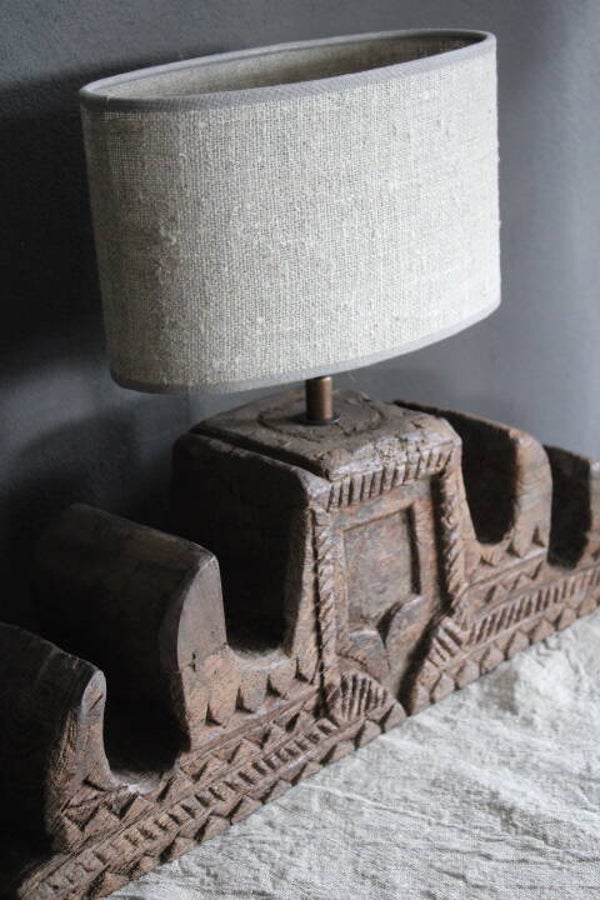 Authentieke oude lamp met prachtige details