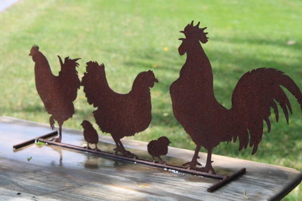Roeststalen kippen / haan, hen & kuiken