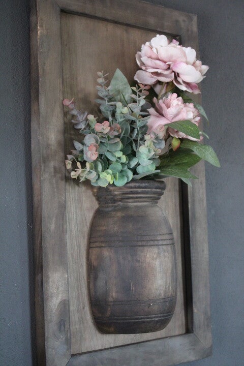 Houten wandpaneel met nepalese pot met 2 ophangpunten mt. M