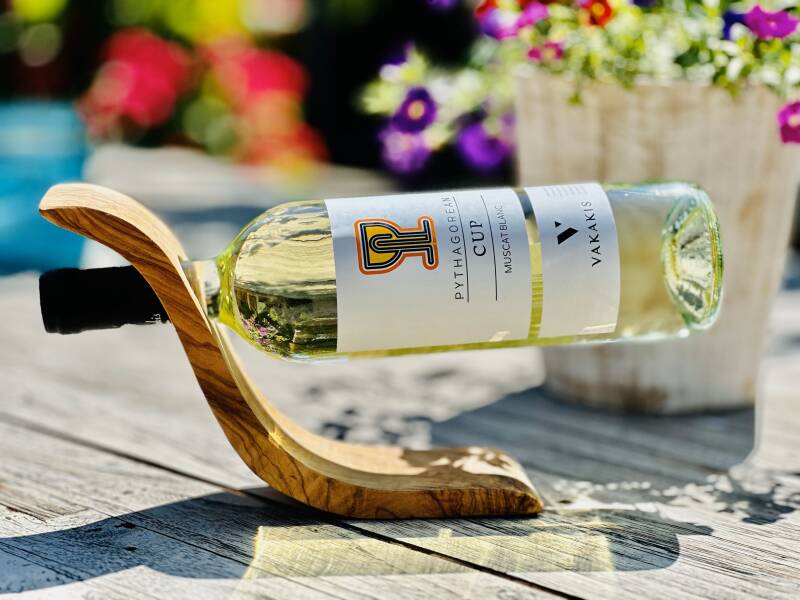 heerlijke vakakis Cup, halfzoete griekse witte wijn.