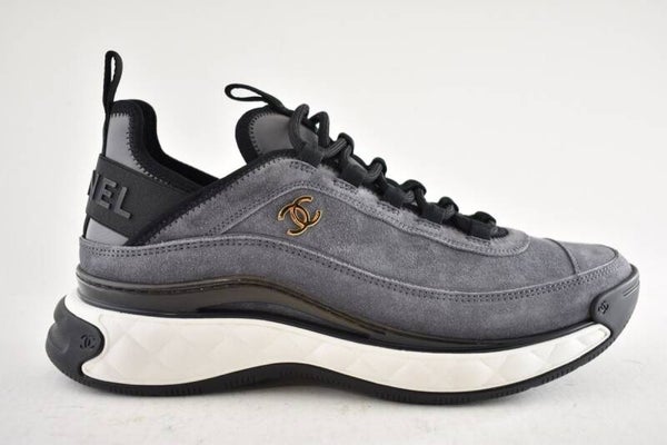 Basket Chanel Grise Taille 41/42/44 neuf