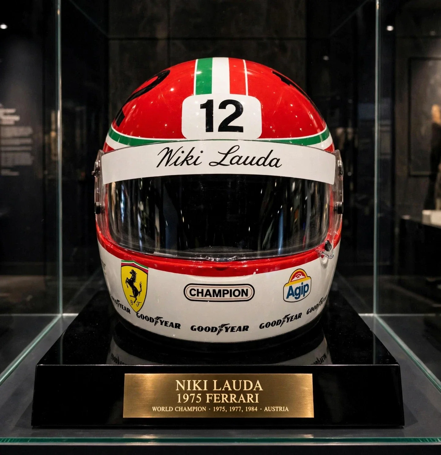 NIKI LAUDA - FERRARI TRIBUTE HELMET - 1975