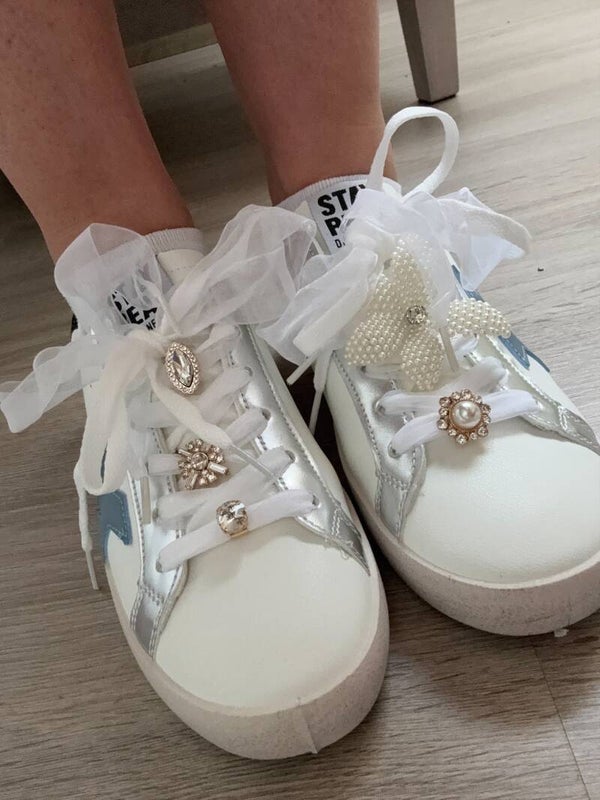 Sneaker met elegante afwerking