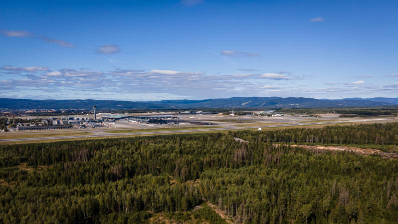 Dronefoto ved Oslo lufthavn (med tillatelse fra Avinor)