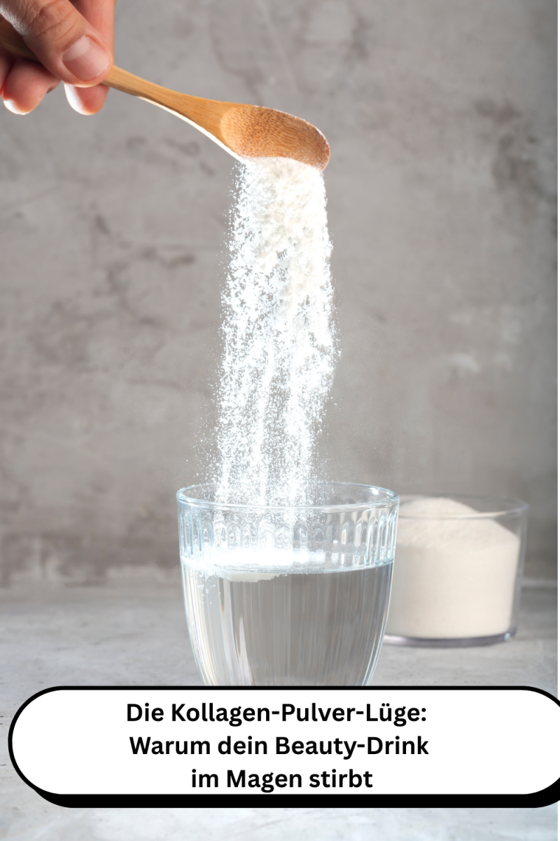 „Kollagen-Pulver wird in ein Glas Wasser eingerührt – Symbolbild für die Kollagen-Lüge und fehlende Wirksamkeit bei der Verdauung im Magen.“