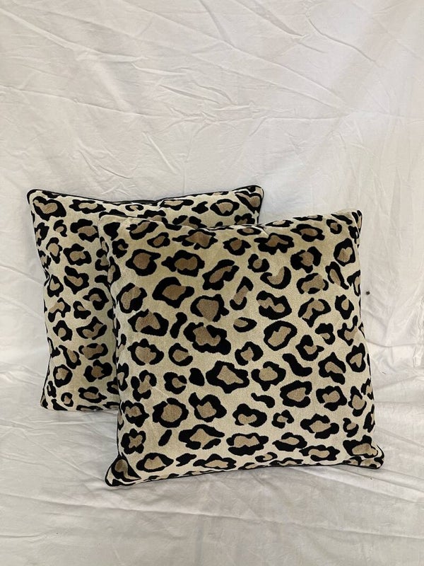 2 x Kussen 43x43 cm FAIZA panterprint licht bruin