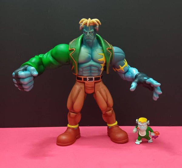 Figura serie videojuego darkstalkers frankenstein Victor capcom toy biz años 90