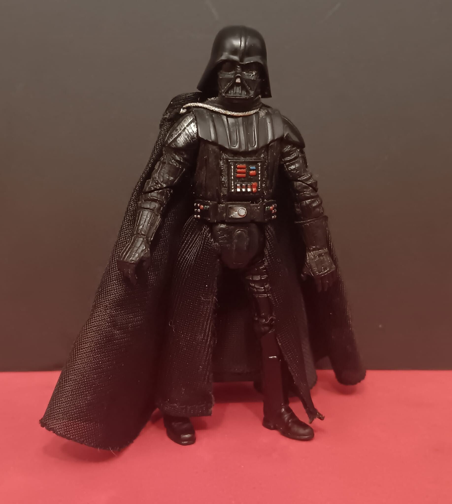 FIGURA SERIE STAR WARS DARTH VADER HASBRO
