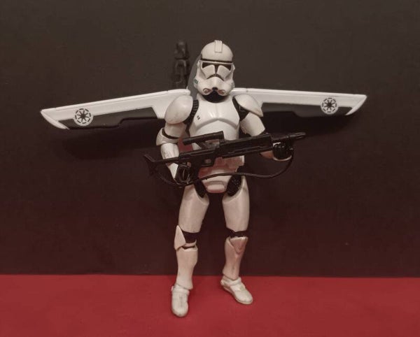 FIGURA SERIE STAR WARS CLONE TROOPER HASBRO