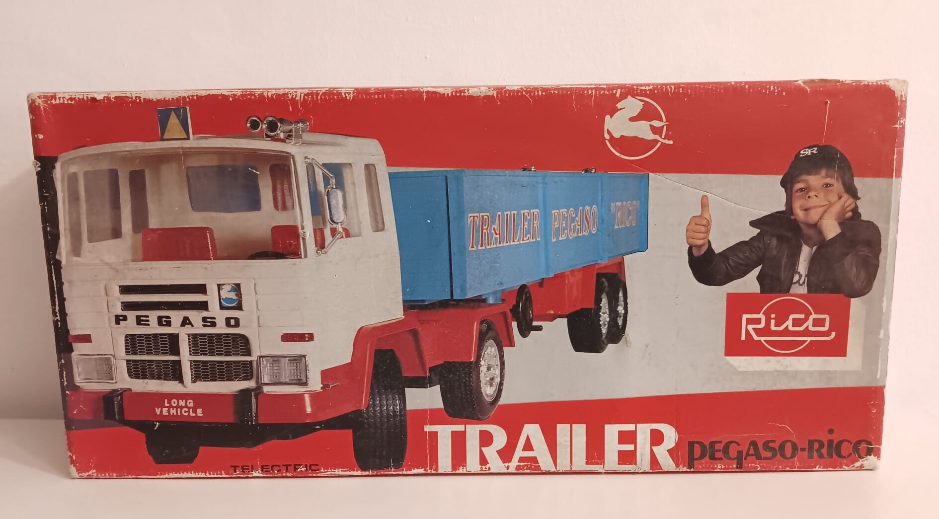 CAMIÓN TRAILER PEGASO EN SU CAJA ORIGINAL DE RICO