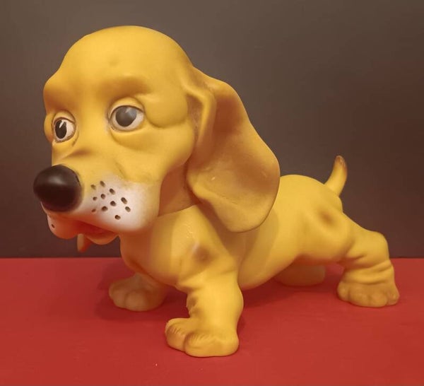 PRECIOSA FIGURA DE GOMA PERRO PERRITO DE FAMOSA AÑOS 60/70