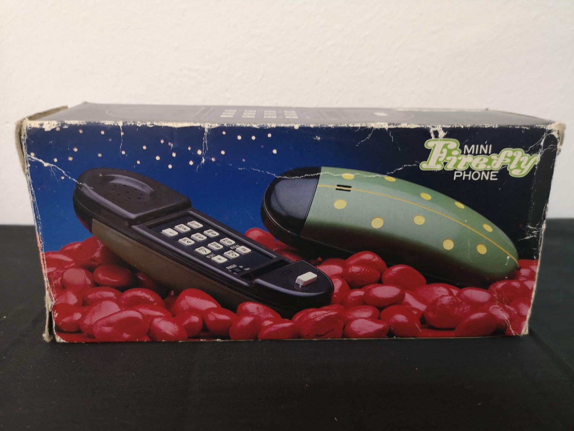 Teléfono fijo forma de Mariquita con caja vintage