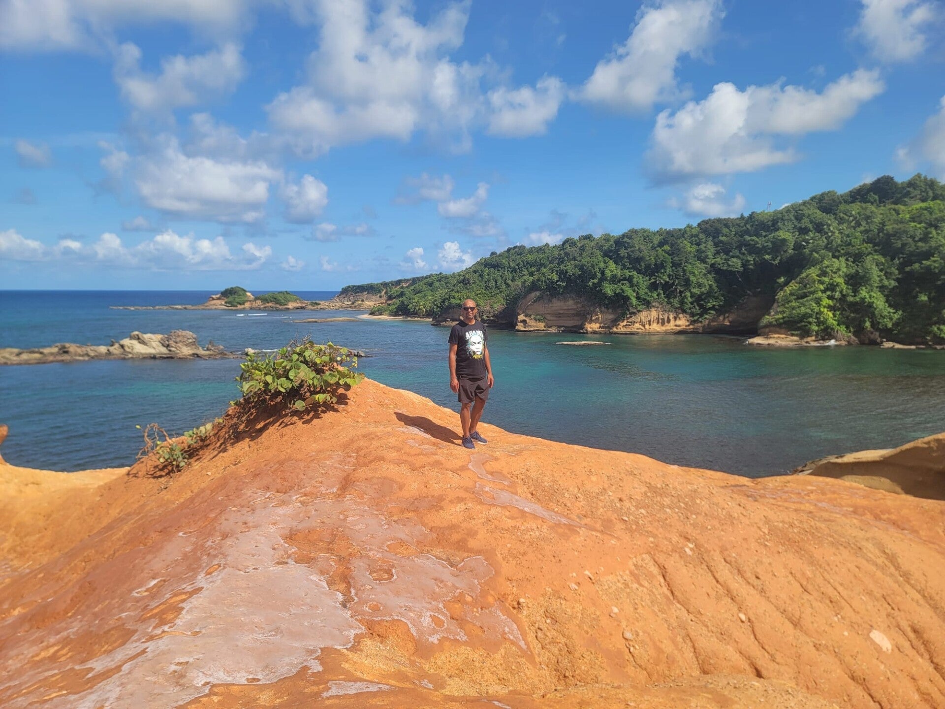Tour to Red Rocks in Dominica