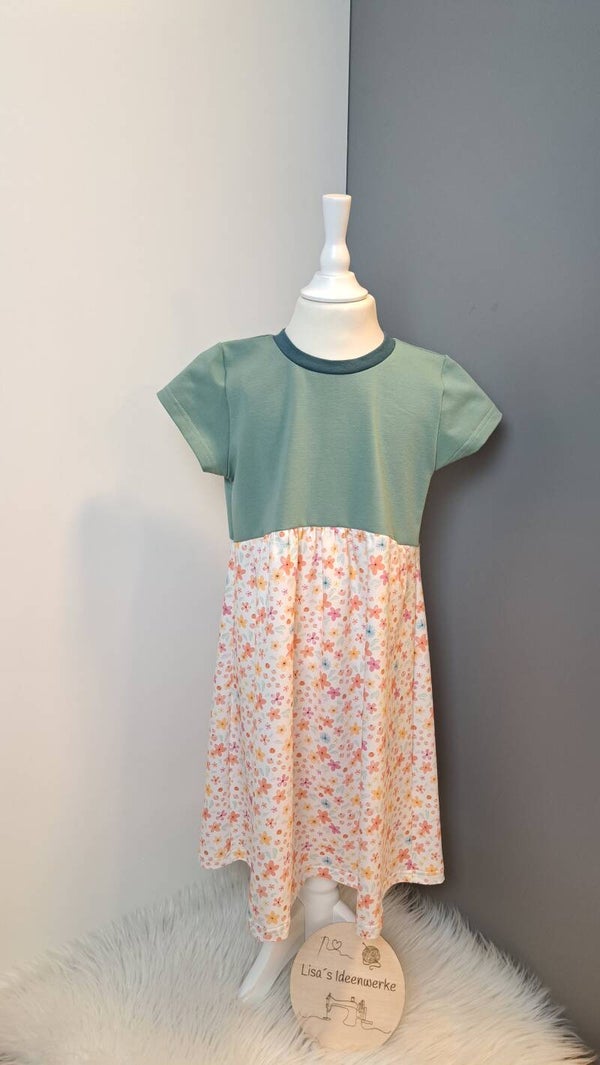 Kleid, Größe 128