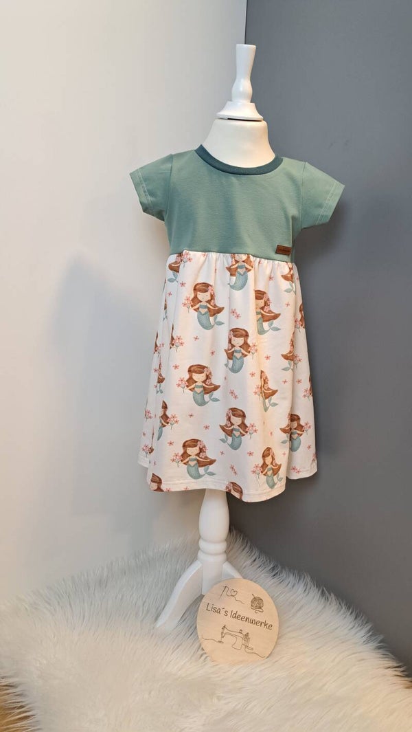Kleid, Größe 104