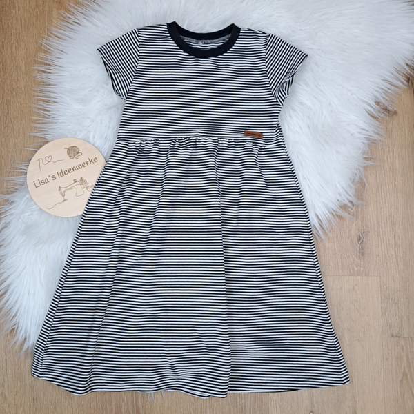 Kleid, Größe 122