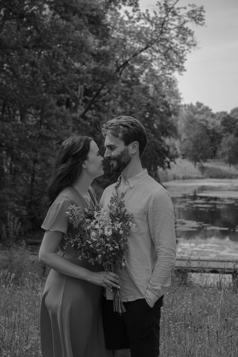 33-b-w-standard.jpg