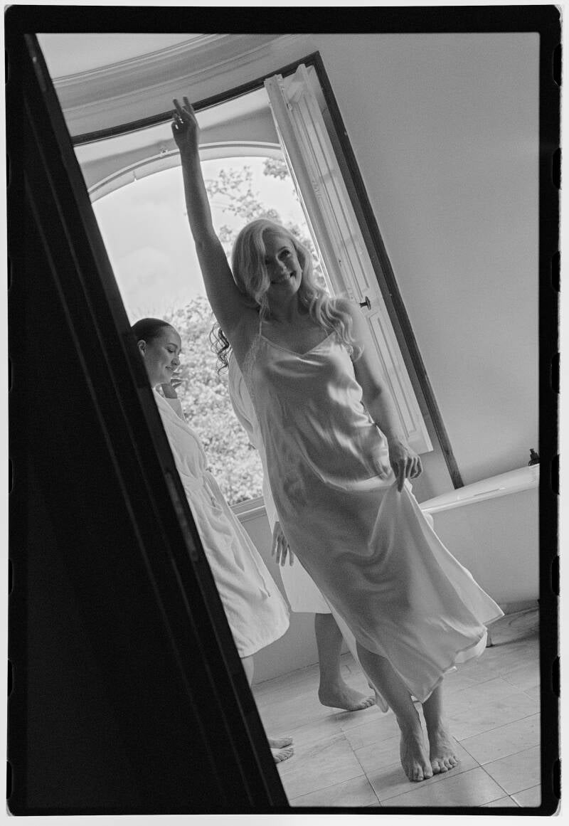 lenvie_film_castle_france_wedding-10-standard.jpg