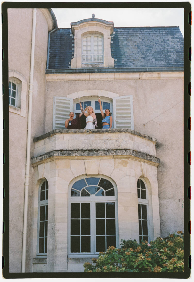 lenvie_film_castle_france_wedding-103-standard.jpg