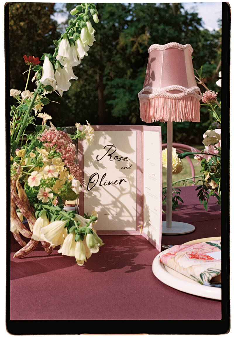 lenvie_film_castle_france_wedding-402-standard-p7lx3m.jpg