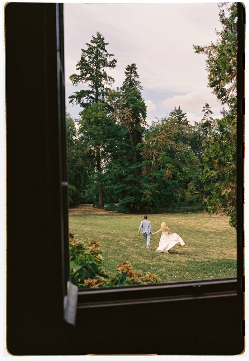 lenvie_film_castle_france_wedding-404-standard.jpg