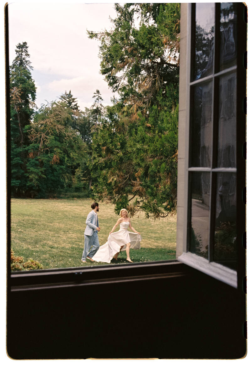 lenvie_film_castle_france_wedding-409-standard.jpg