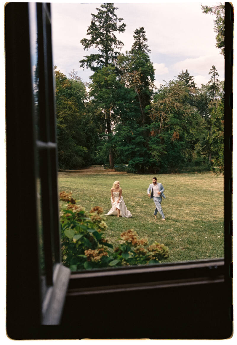 lenvie_film_castle_france_wedding-412-standard.jpg