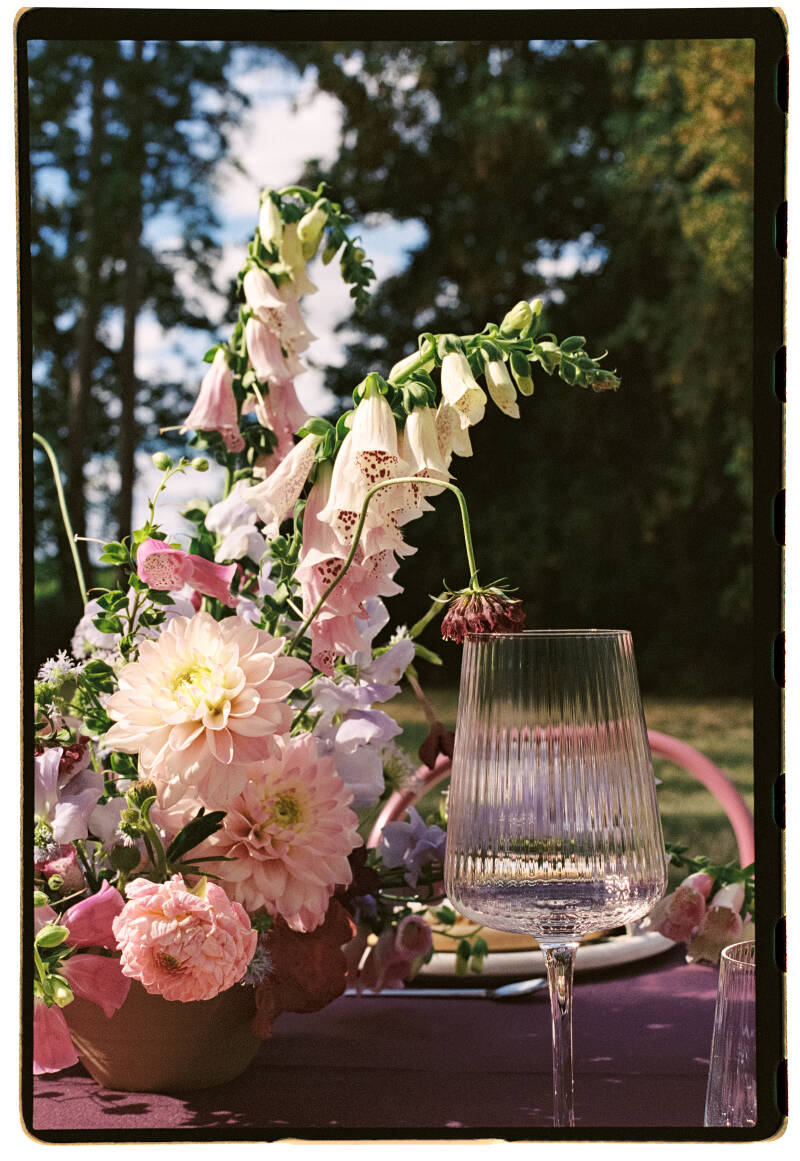 lenvie_film_castle_france_wedding-421-standard.jpg