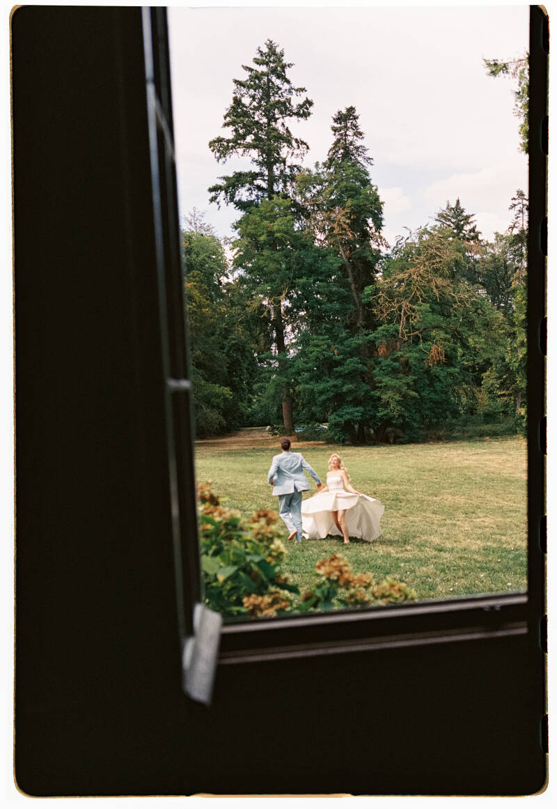 lenvie_film_castle_france_wedding-425-standard.jpg