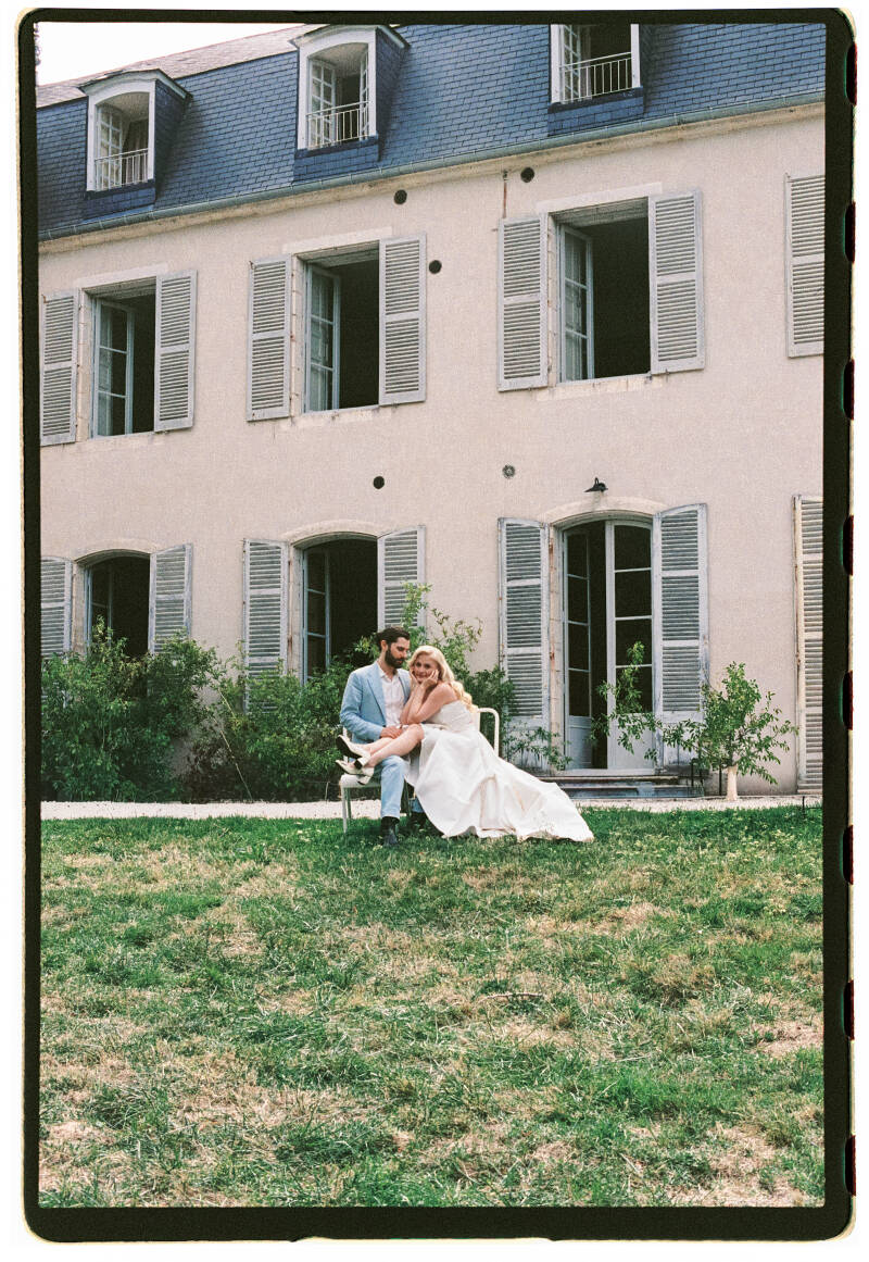 lenvie_film_castle_france_wedding-428-standard.jpg
