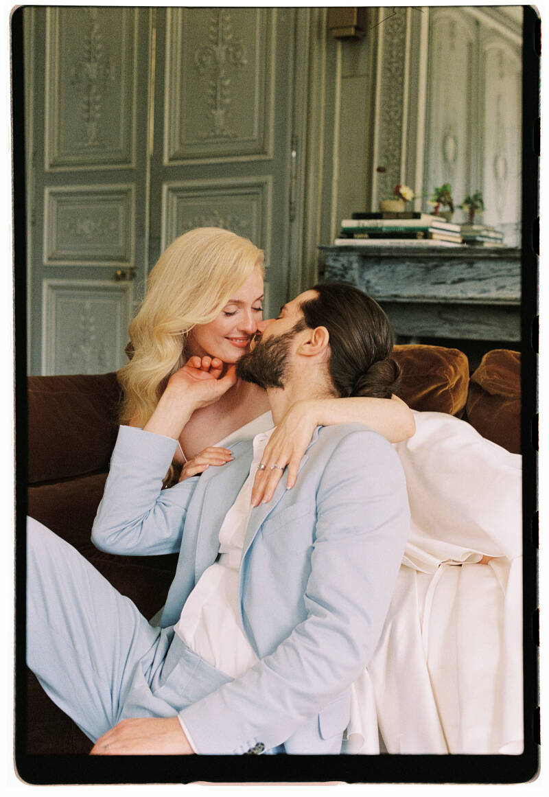 lenvie_film_castle_france_wedding-485-standard.jpg