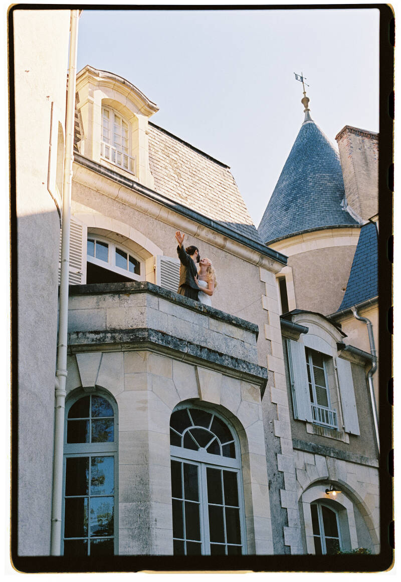 lenvie_film_castle_france_wedding-50-standard.jpg