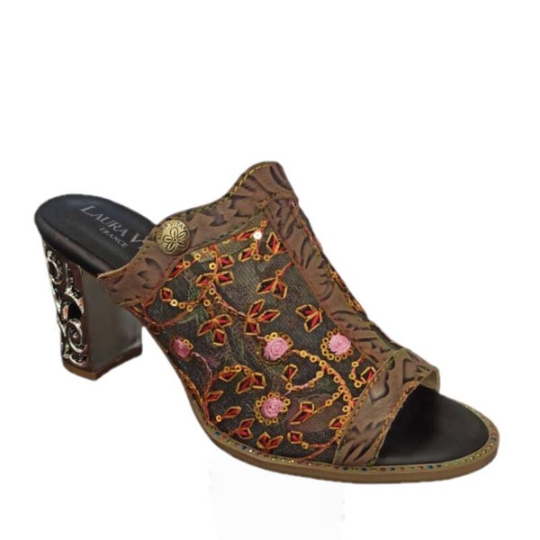 Laura Vita - 4727 Ledao -