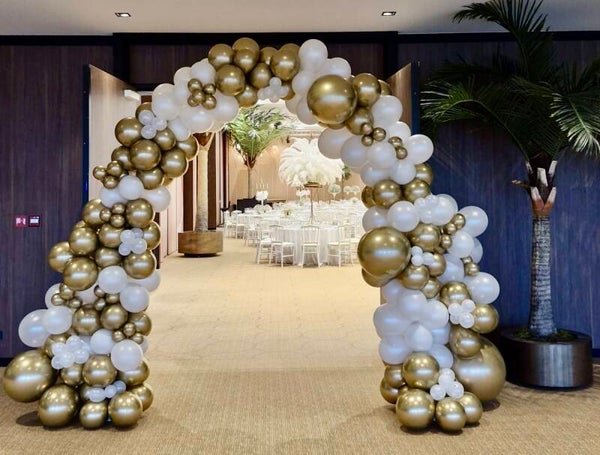 Organic style ballonboog Silver-white-gold