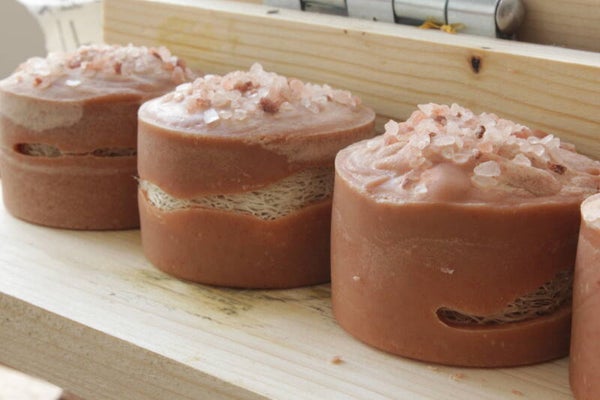 Red Himalaya Facial Bar