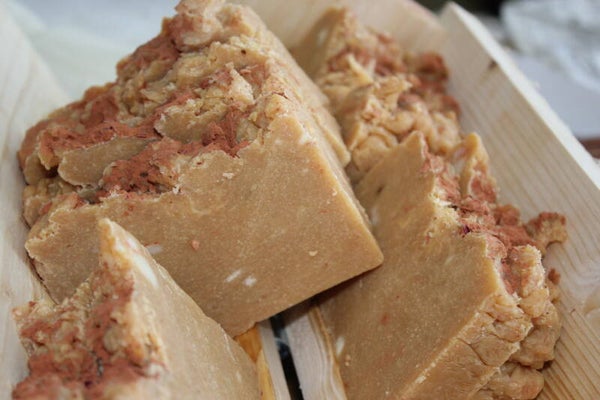 Coconut Honey Beeswax soap to shave and dry ski