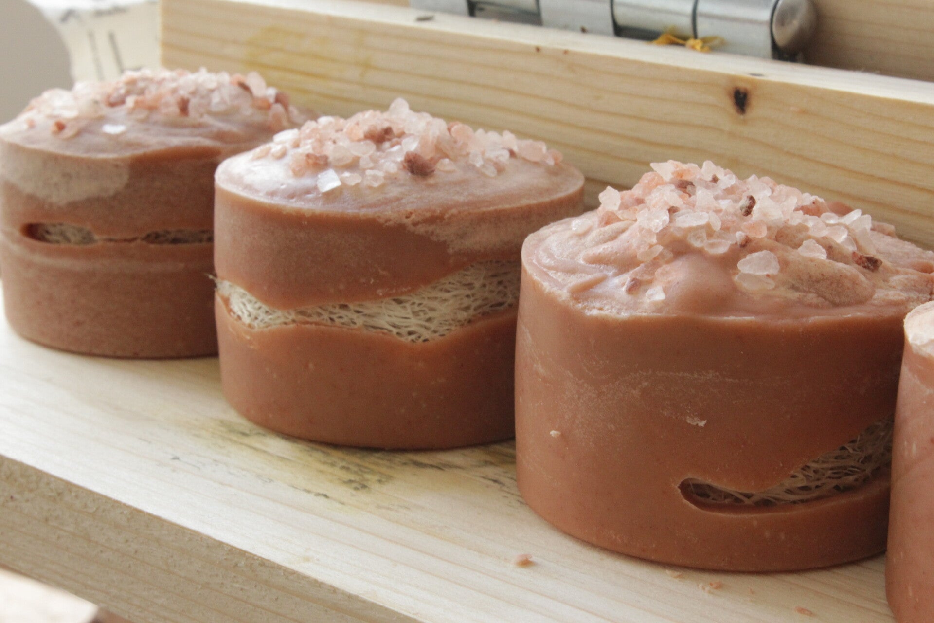 Red Himalaya Facial Bar